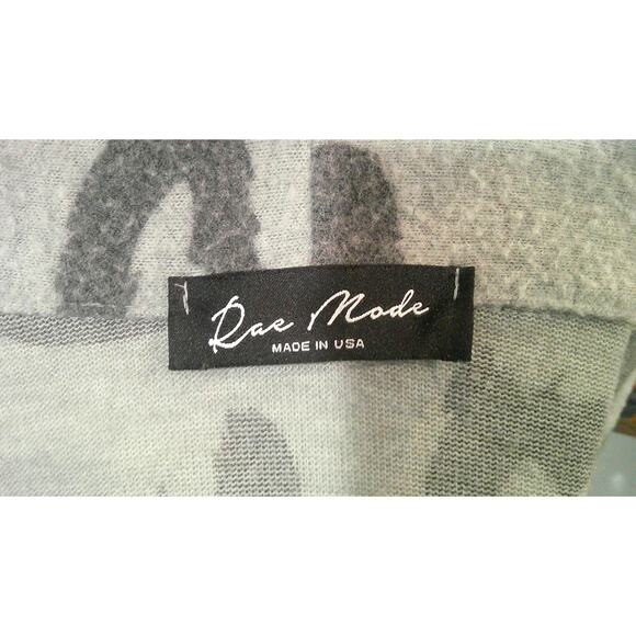 Rae Mode Gray Leopard Open Cardigan Women's 1X - Picture 4 of 5